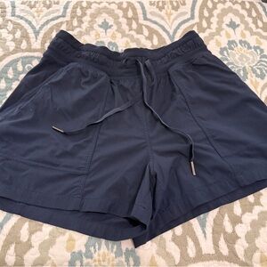 lululemon Dance Studio high rise short 3.5